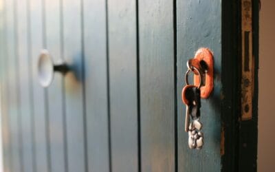 L’ouverture d’une porte claquée à Bordeaux : que faire ? Nos solutions rapides